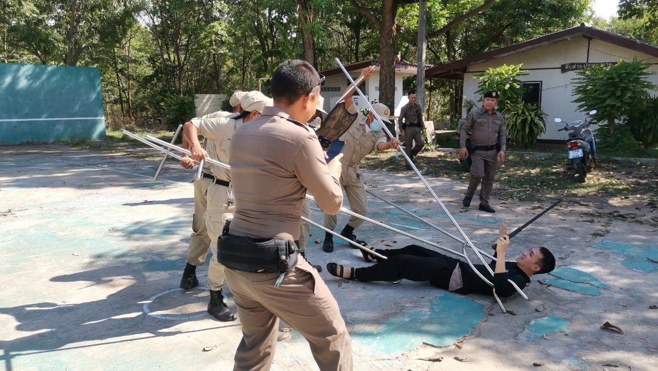 LINE_ALBUM_ฝึกไม้ง่าม อพปร._๒๓๐๖๐๒_6